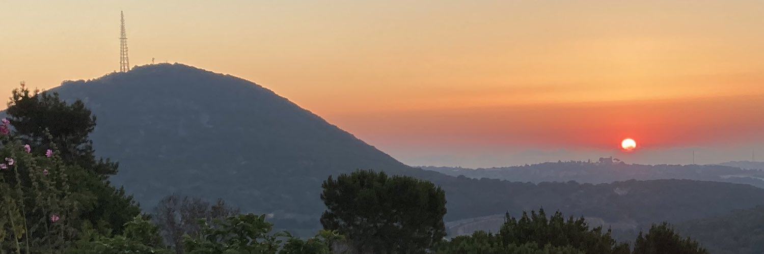 Dave 💙🤍 banner