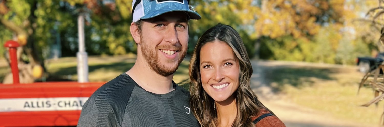 kellyrinker's profile banner image