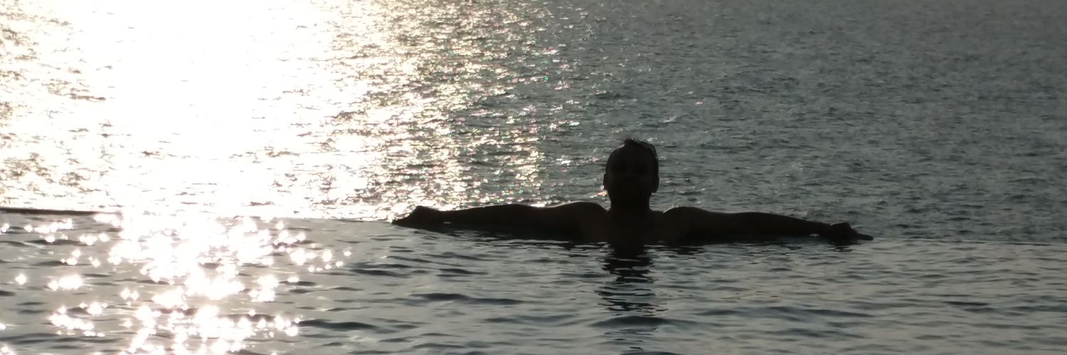 Mohit Tantiya ❄️ banner