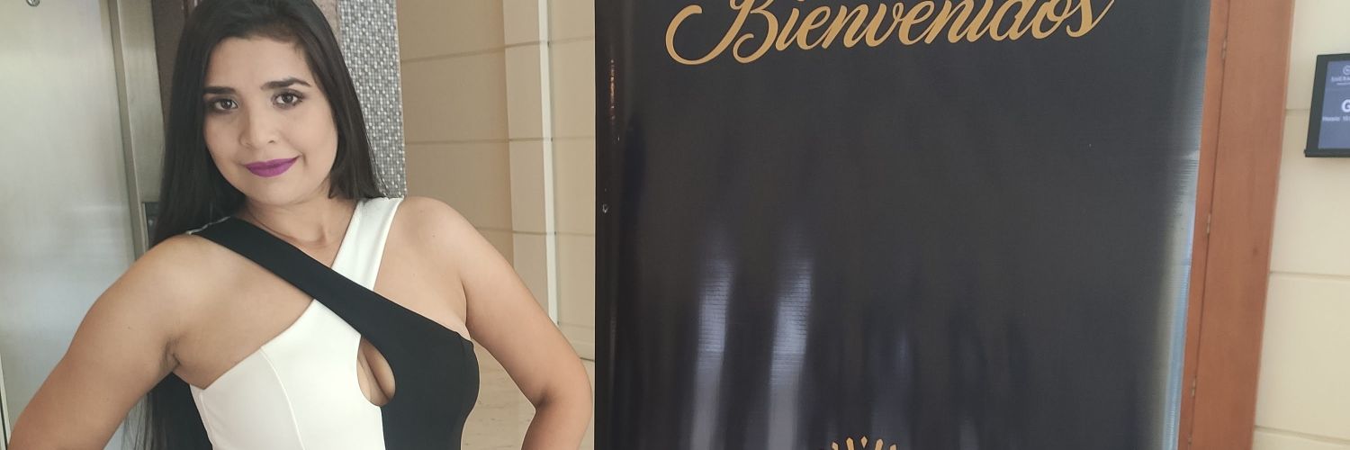 dmeaurio's profile banner image