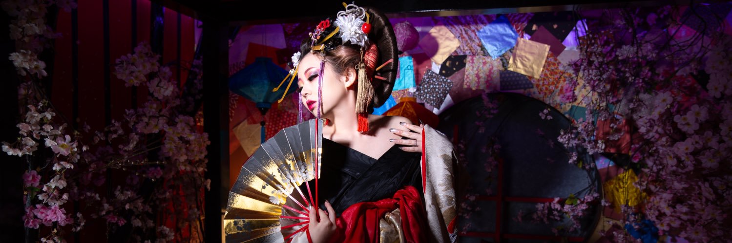 ginachonn's profile banner image
