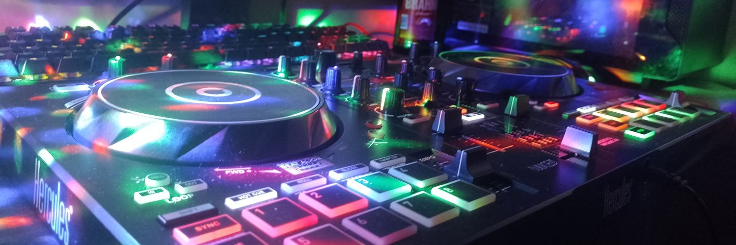 djrierr's profile banner image