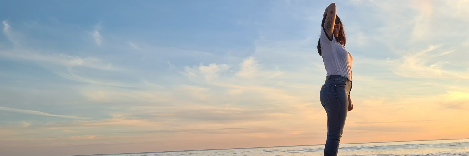 nereagh's profile banner image