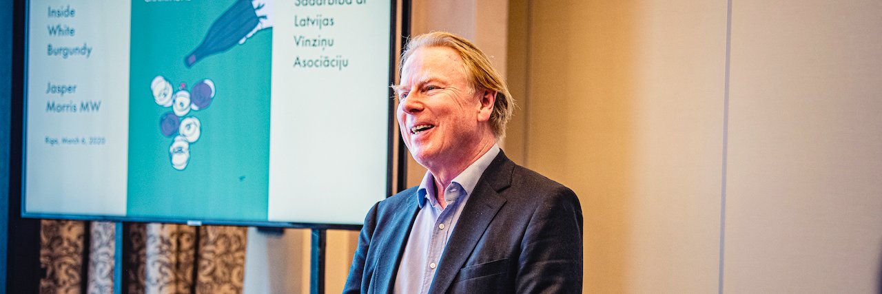 Jasper Morris banner