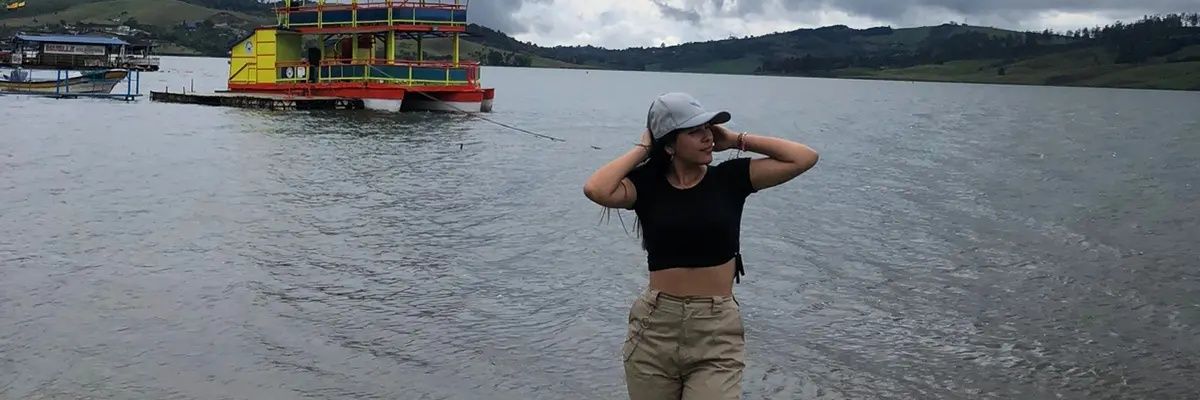 likeninaa's profile banner image