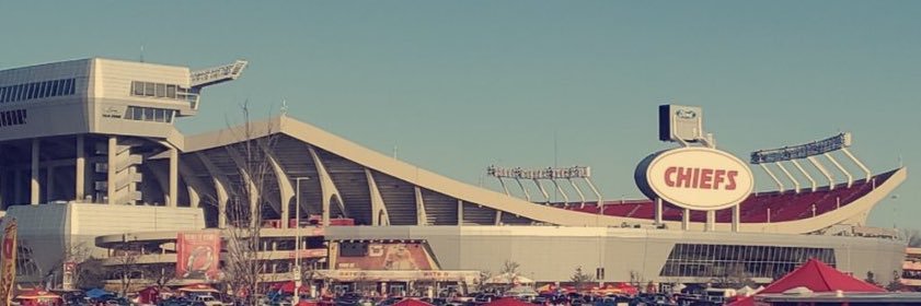 Liz ❤️💛🏈💛❤️ banner