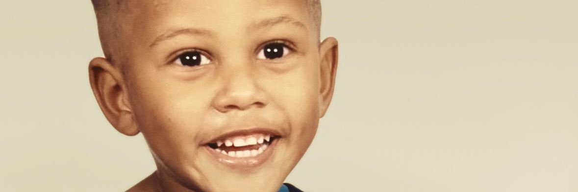 REDDwhiteNblue's profile banner image