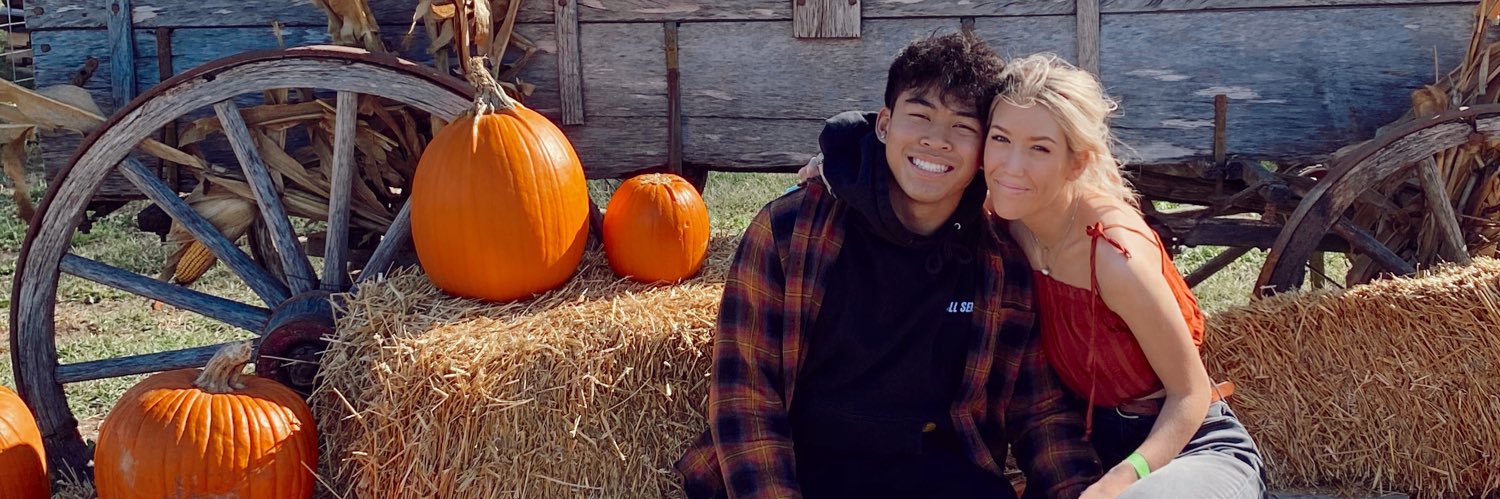 ElleKimball's profile banner image