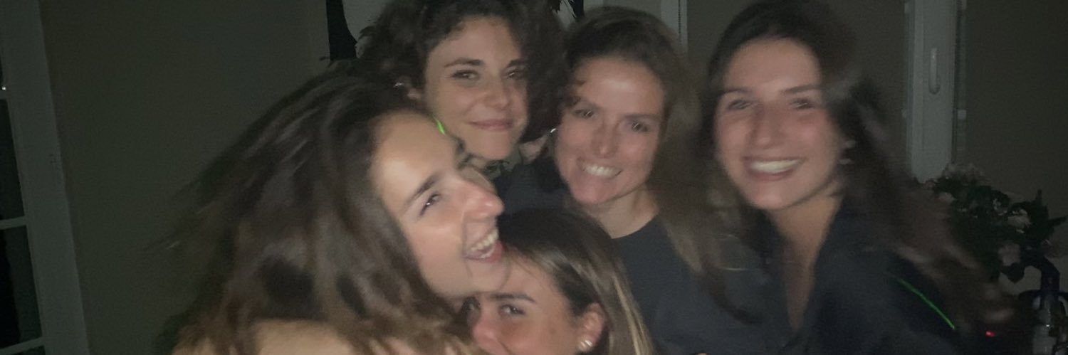 JeanneWjs's profile banner image