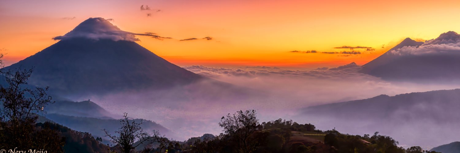 Volcan de Fuego banner