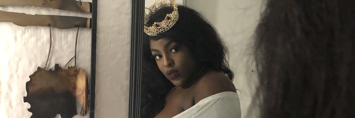 QueenLeslieee's profile banner image