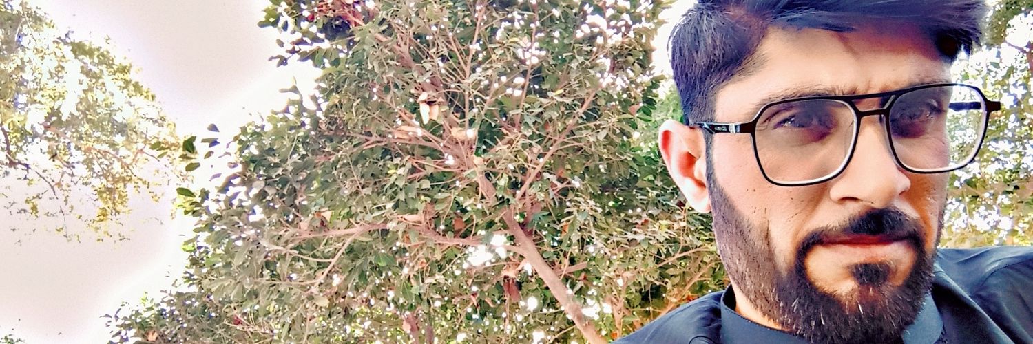 xee_mughal's profile banner image