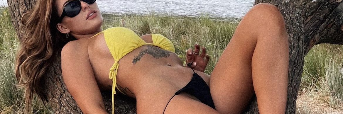 xholmae's profile banner image