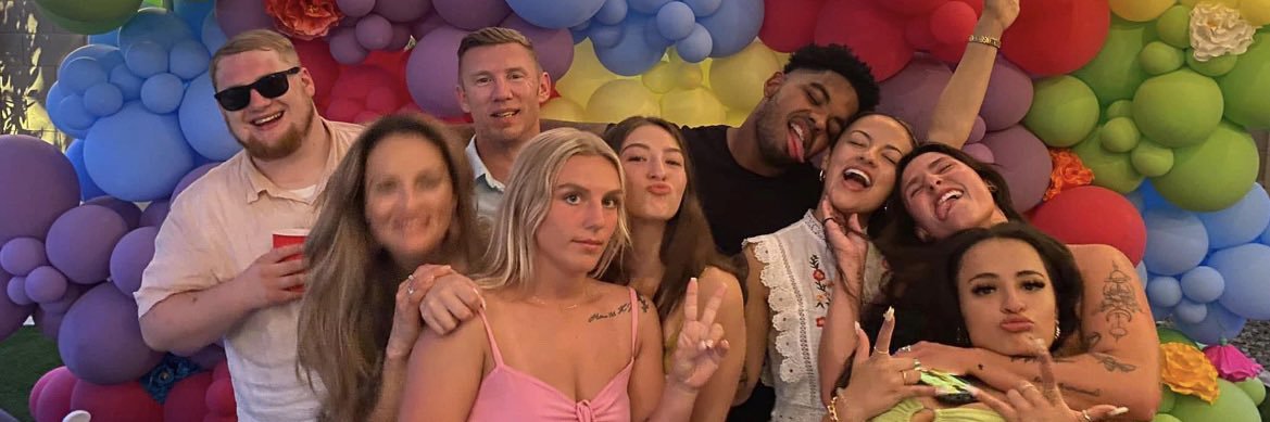 alyssa_kus's profile banner image
