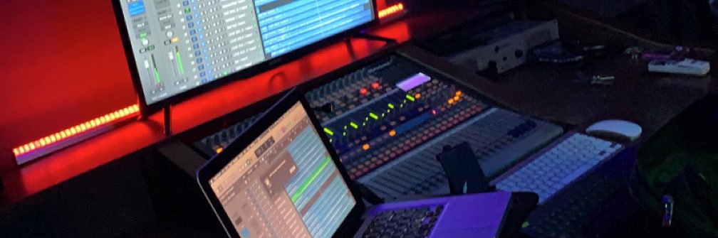 MelvinOnDaTrack🎼 banner
