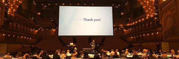 Julie_Per Profile Banner