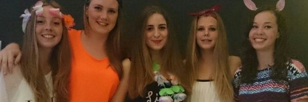 Jasminaaa_x Profile Banner