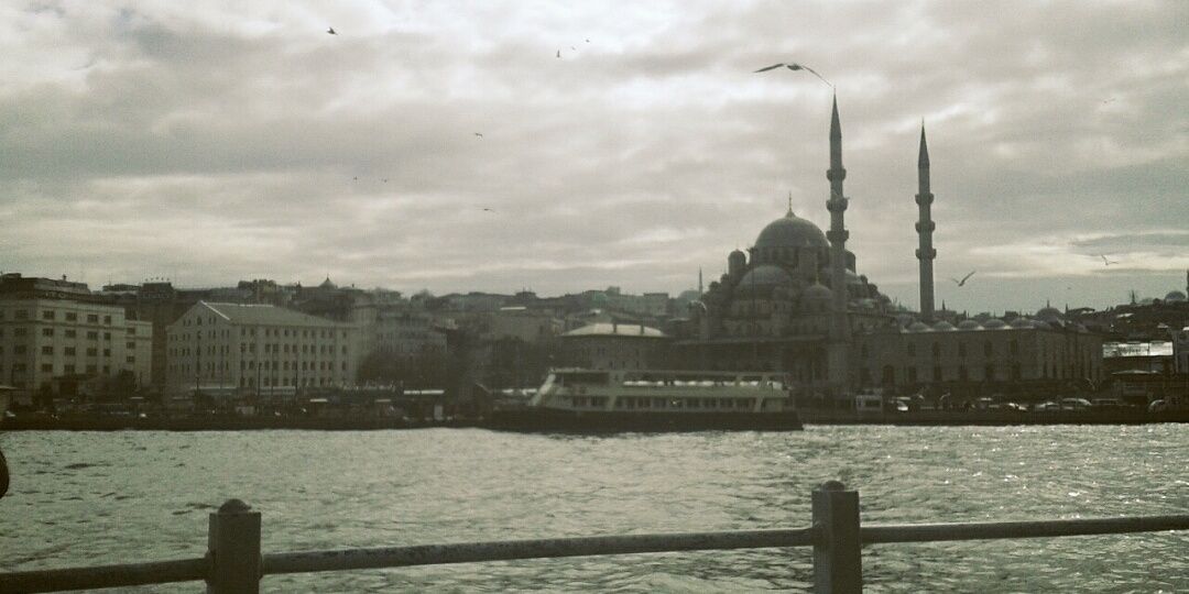 ozer_e's profile banner image