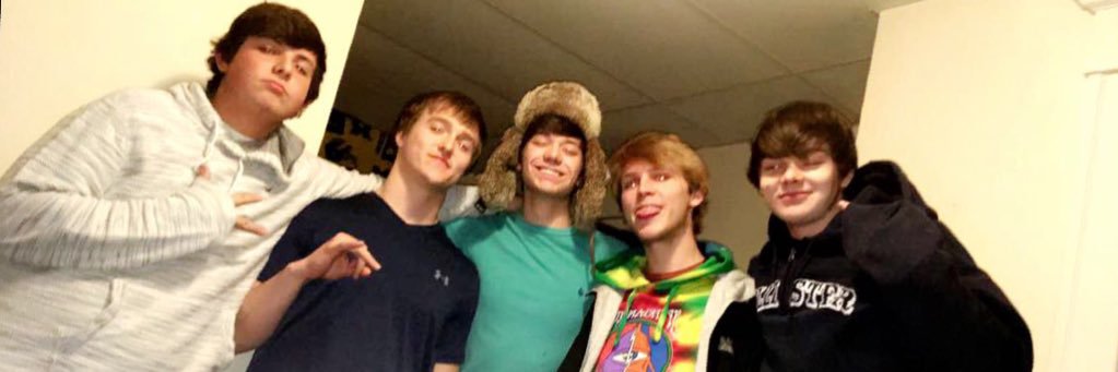 vincemayworm's profile banner image