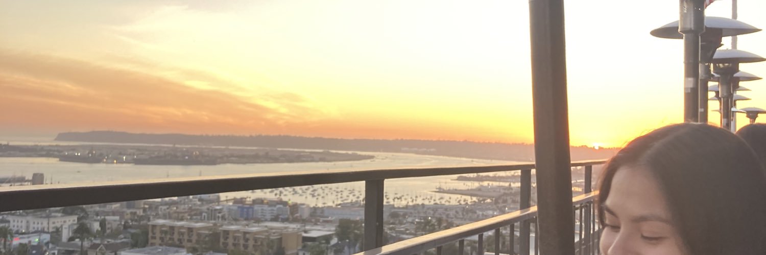 delaynuh's profile banner image
