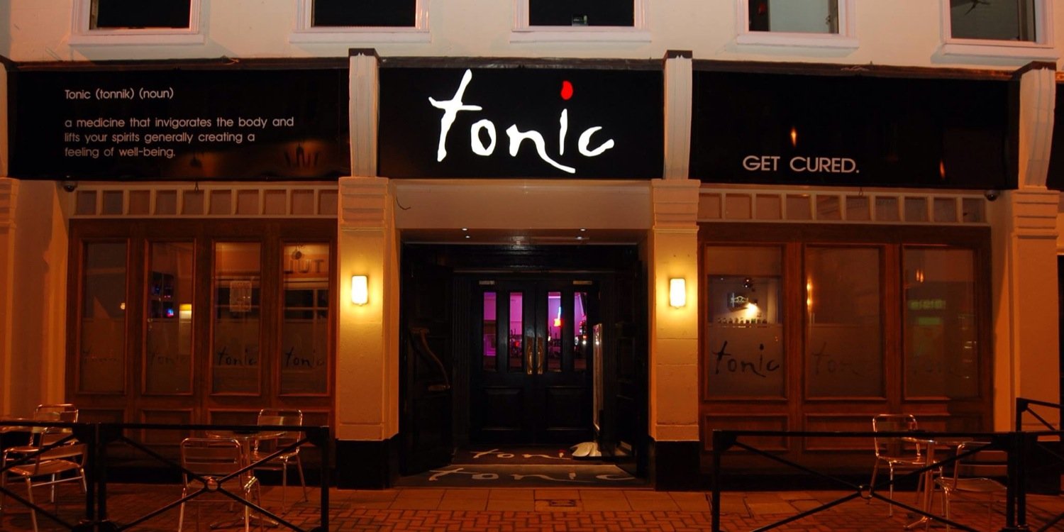 tonic_bar_'s profile banner image