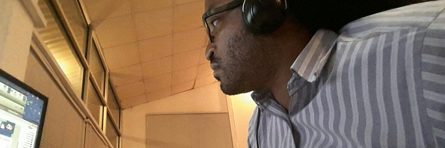 stillsittaz's profile banner image