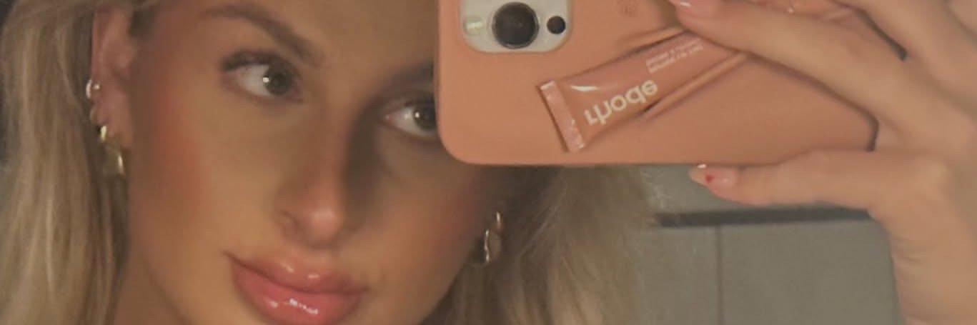 ariaMarie1001's profile banner image
