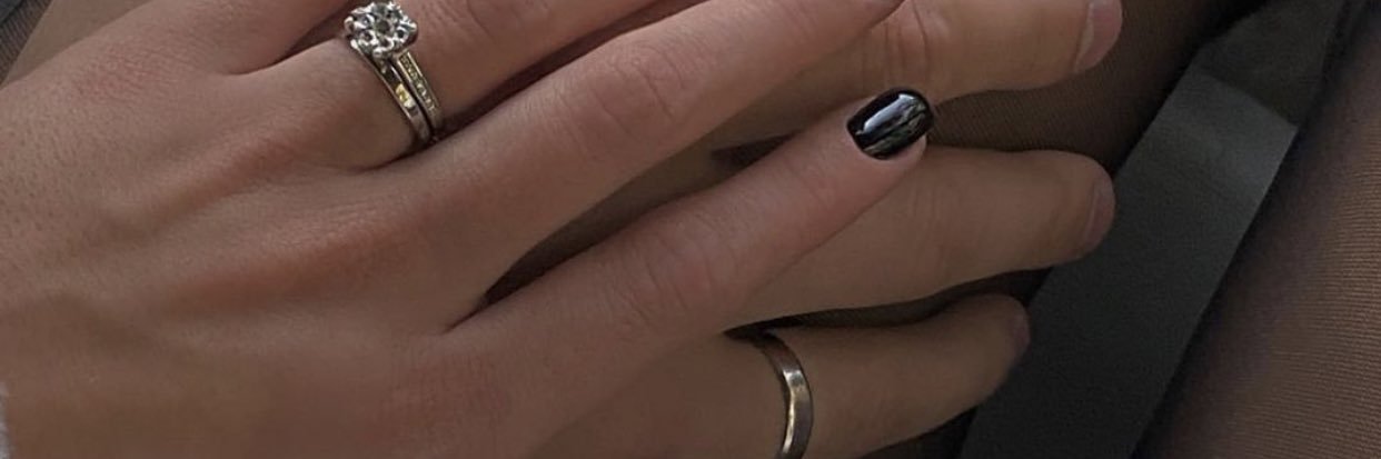 lucyaa__'s profile banner image