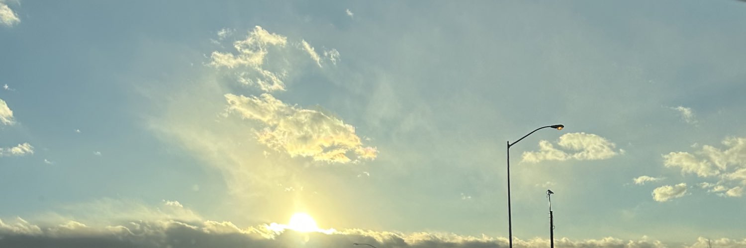 poplareem's profile banner image