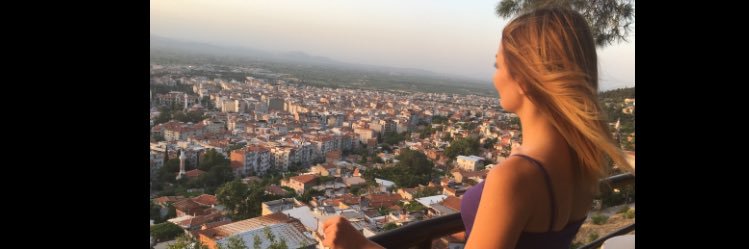 zeyneppsli's profile banner image
