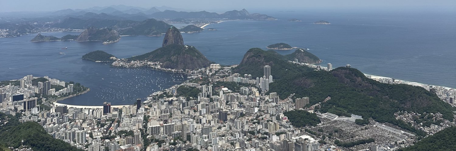 👩🏽‍🚀 banner