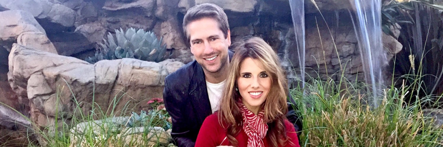 leannewestphal's profile banner image