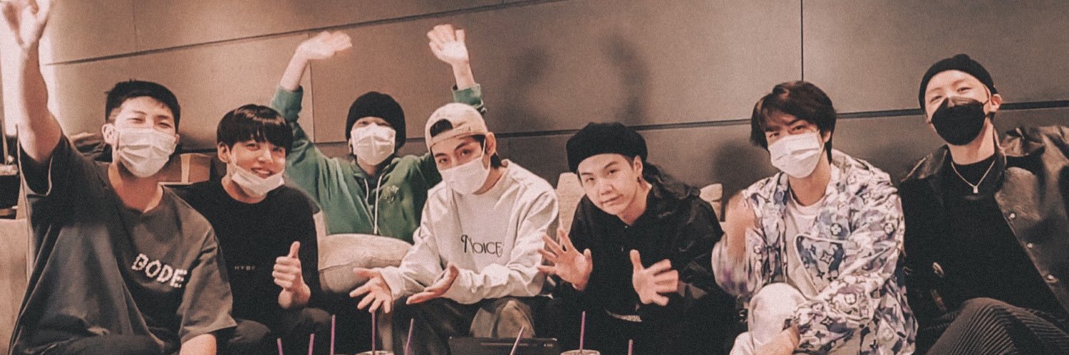 ginminniee's profile banner image