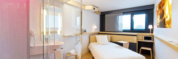 NomadHotels Profile Banner