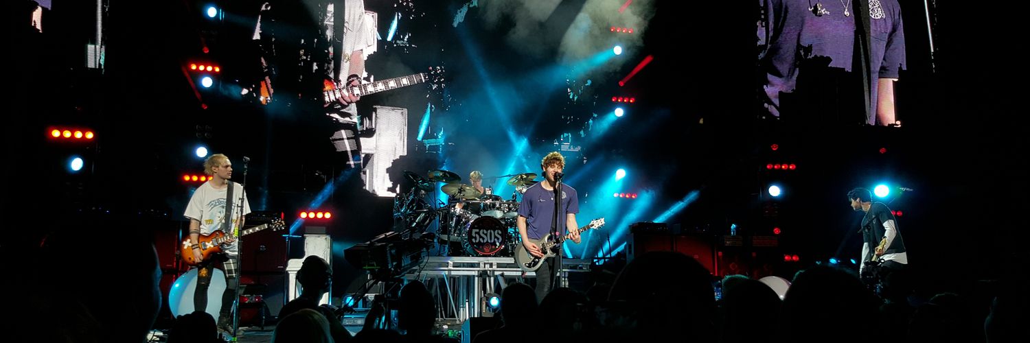 hemmatron_5SOS's profile banner image