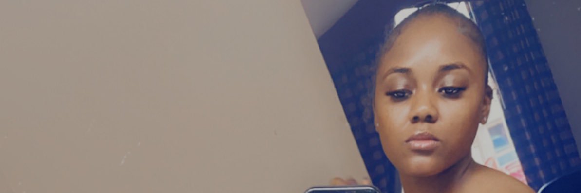 DESIREEG___'s profile banner image
