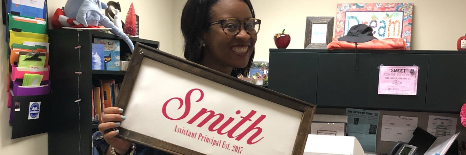 AishaSmith20022's profile banner image