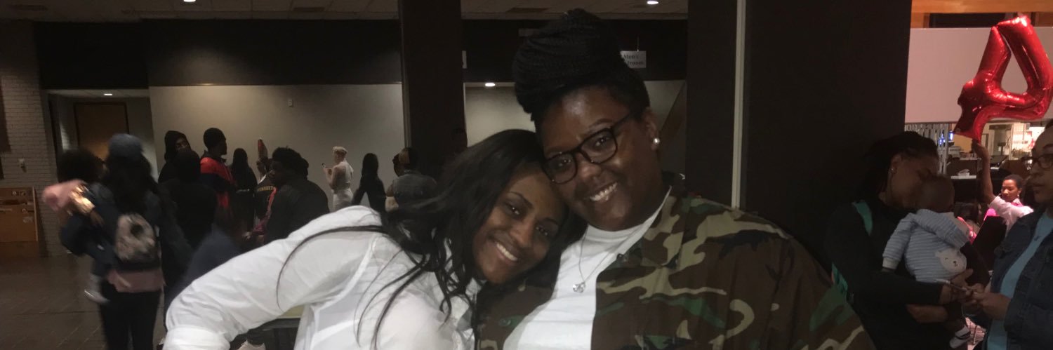 _kaylasimone's profile banner image