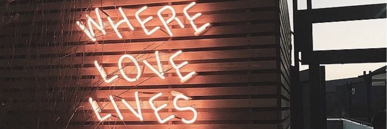 justelana's profile banner image