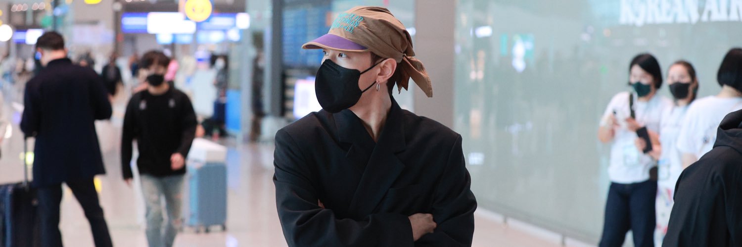 maaO1O3's profile banner image