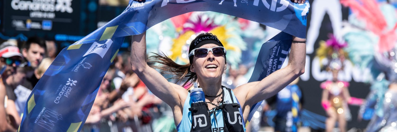 Anna Comet i Pascua banner