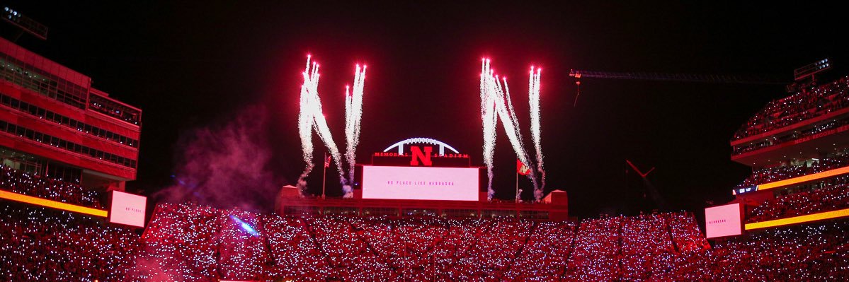 n3oph1le's profile banner image