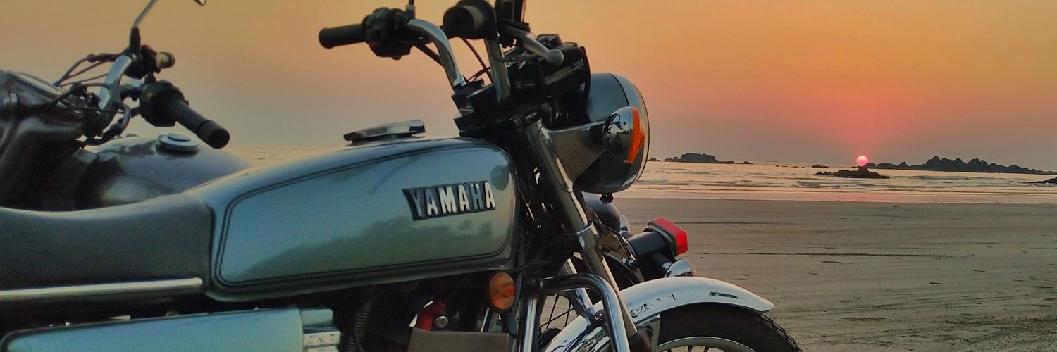 ahinahi1's profile banner image