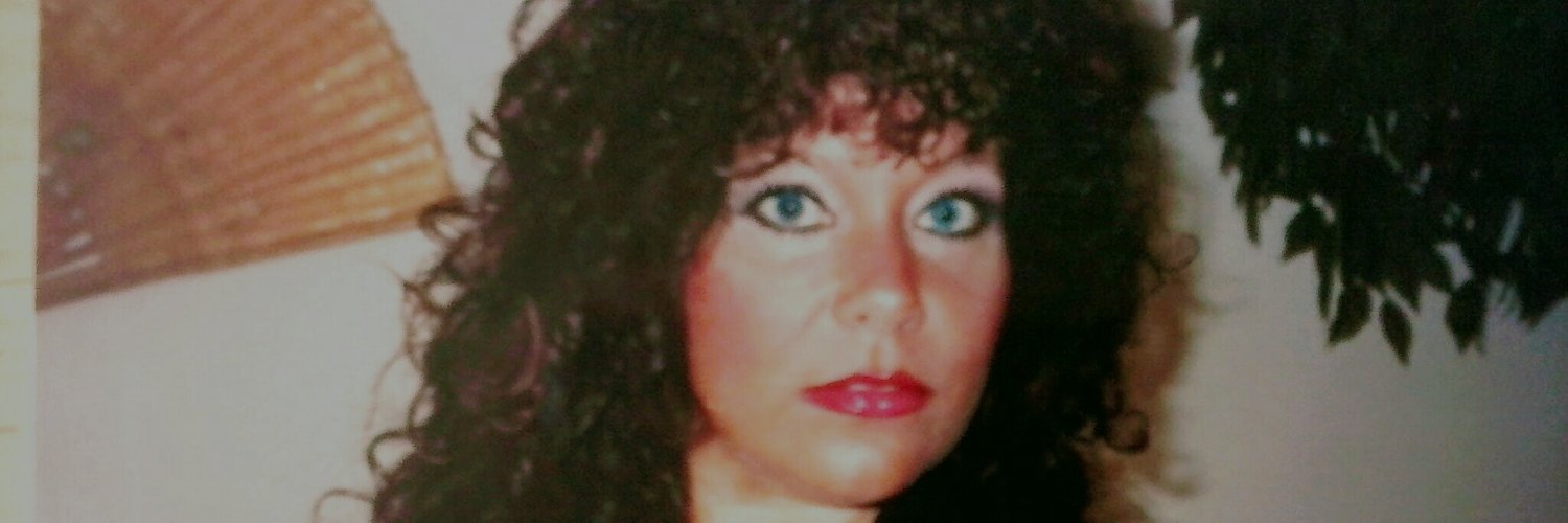 lorili43's profile banner image