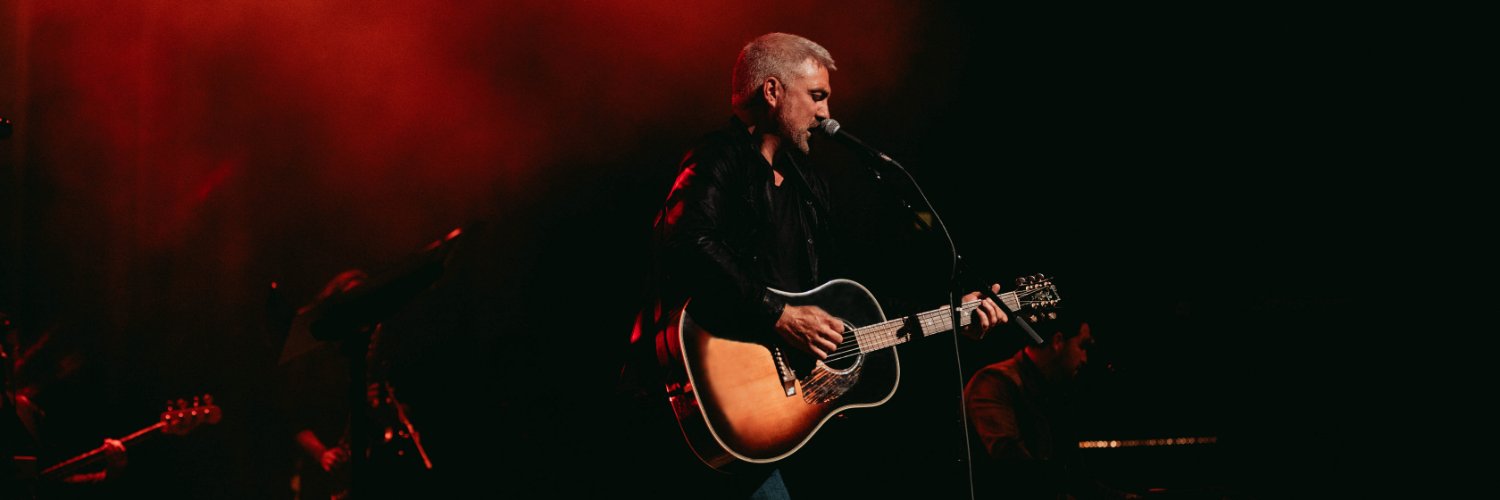 Taylor Hicks banner