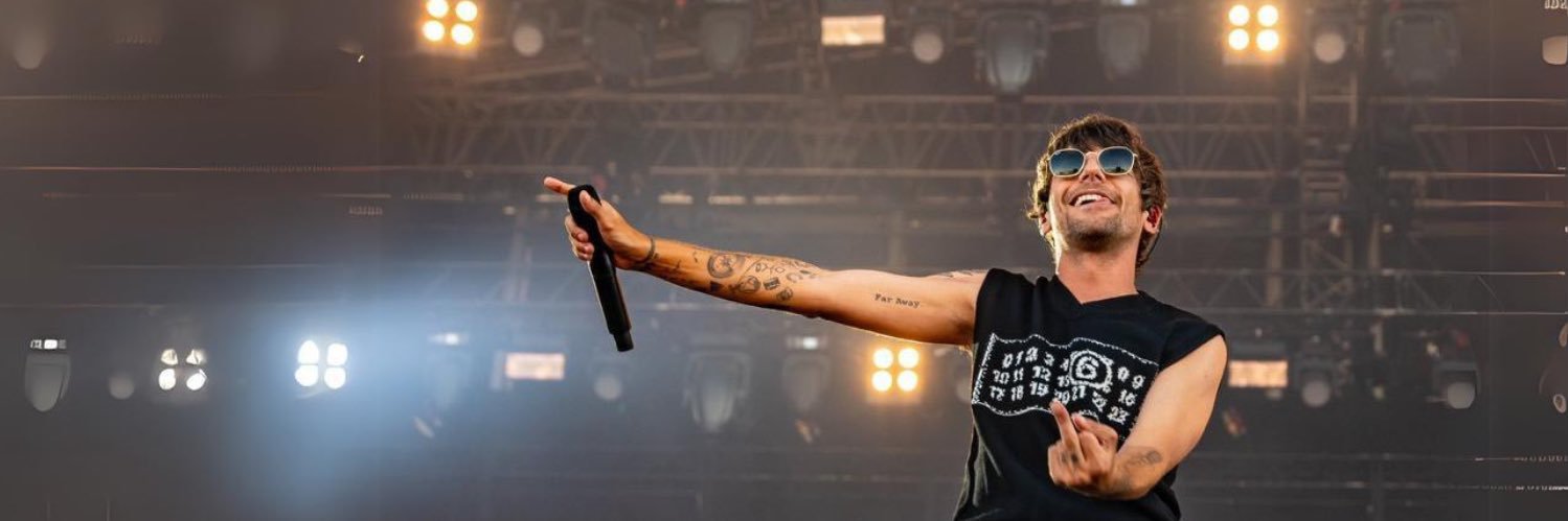 ×͜× vanessa ❯❯❯❯❯💧 banner