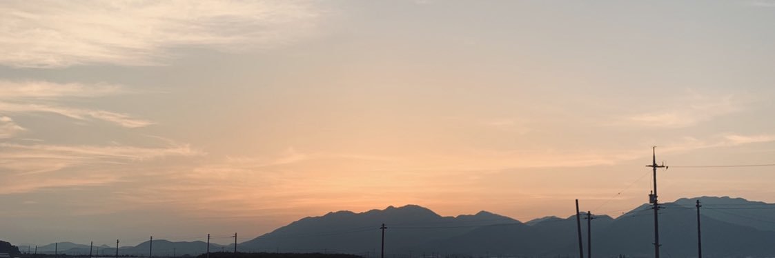 momo08132's profile banner image