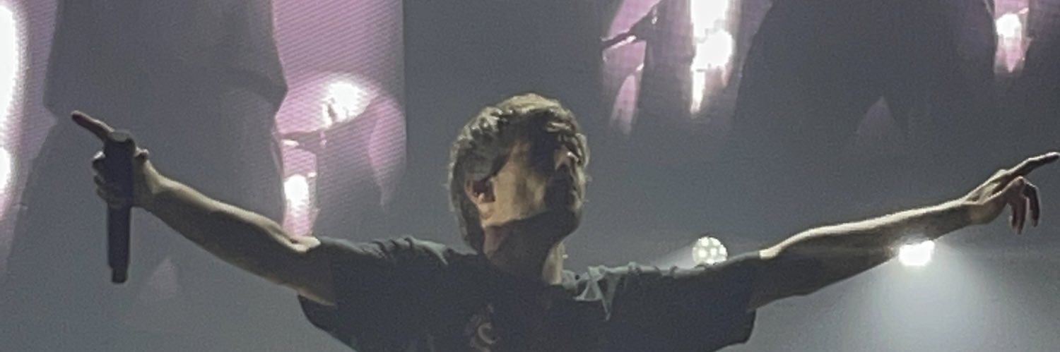 manonkln's profile banner image