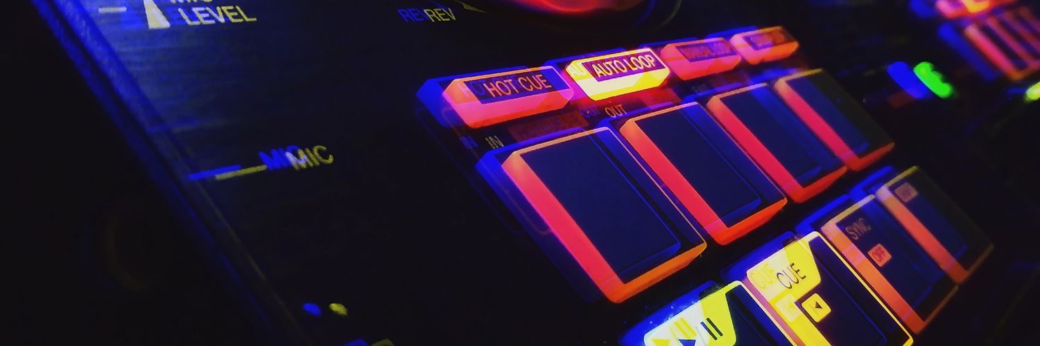 AlexisEM_98's profile banner image
