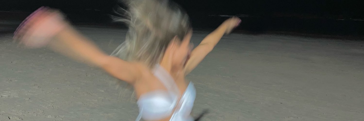 radryele's profile banner image